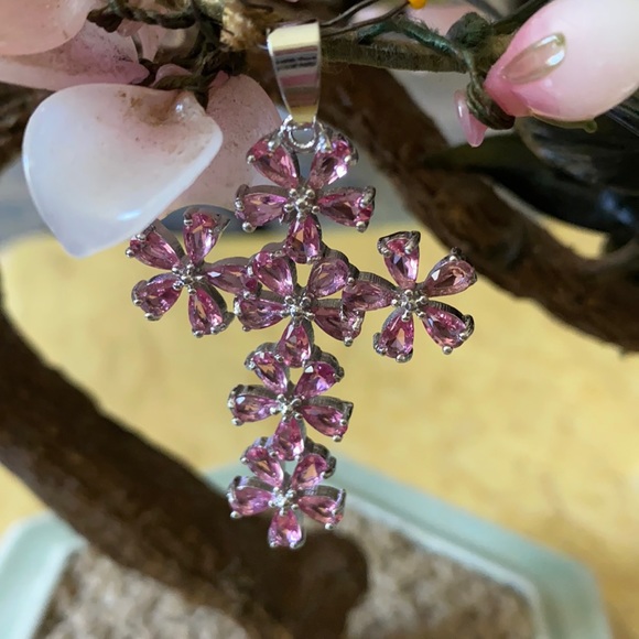 Vintage 925 pink kunizite cross pendent